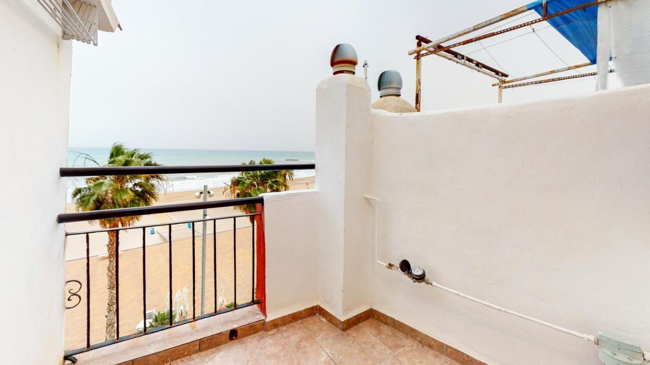 Apartamento En Primera Linea De Playa De Villajoyosa Kültér fotó